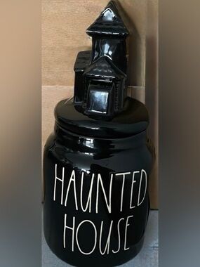 Rae Dunn Black Ceramic House Topper haunted house cookie jar black gloss color l